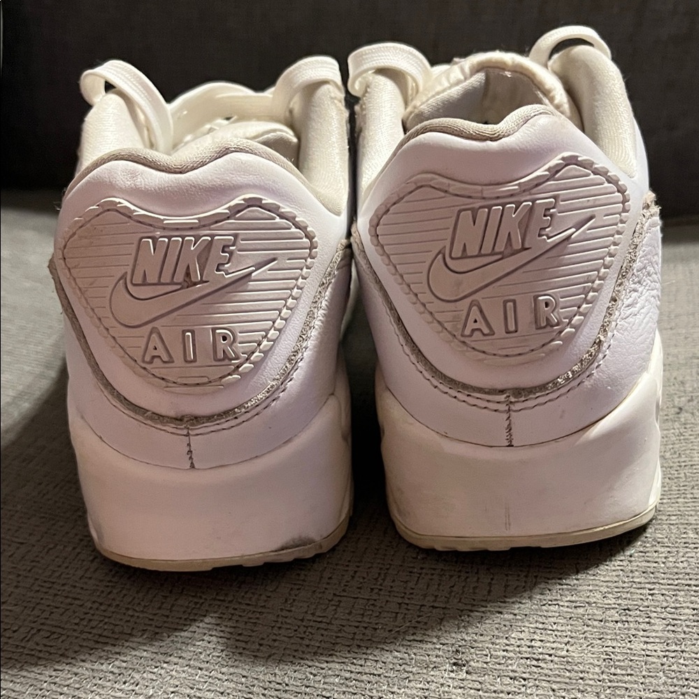 Nike air max Women's Swoosh White and glitter leather Sneakers sz8 - Picture 3 of 9
